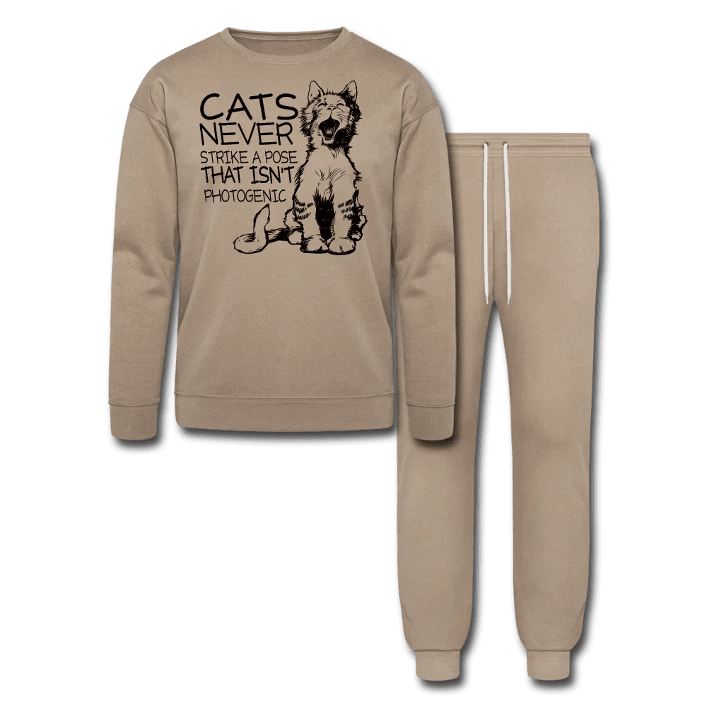 Cats Never Strike A Pose Animals - CABRALLY