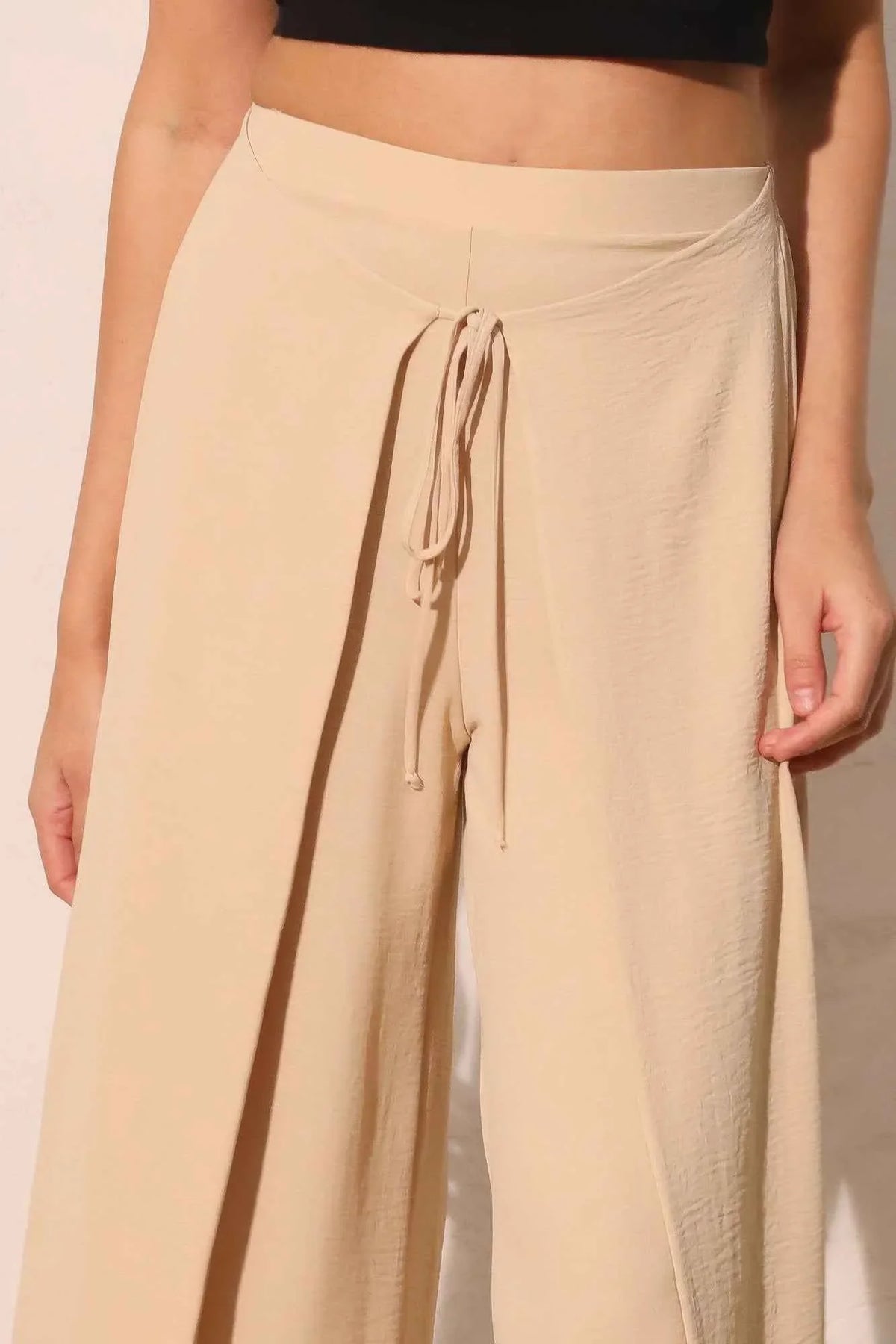 Matte Crepe Overlap Pants