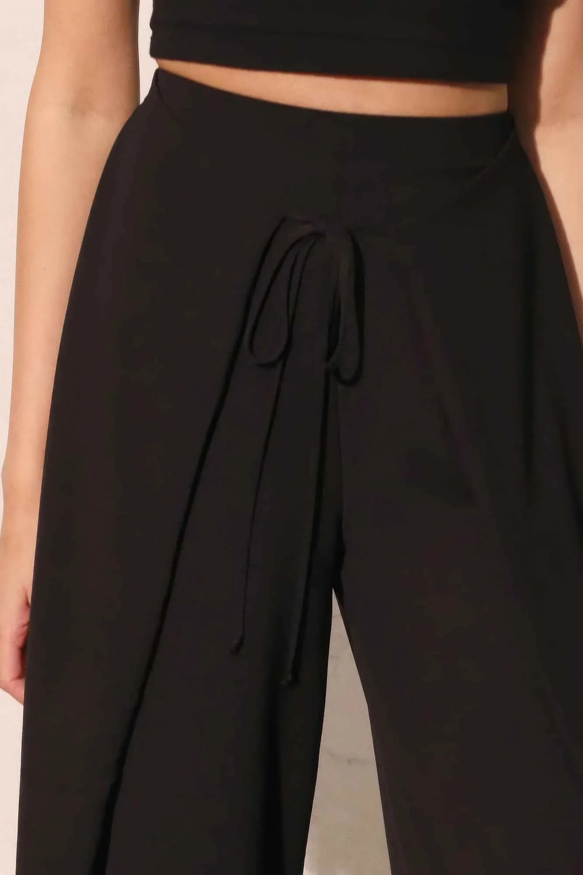 Matte Crepe Overlap Pants