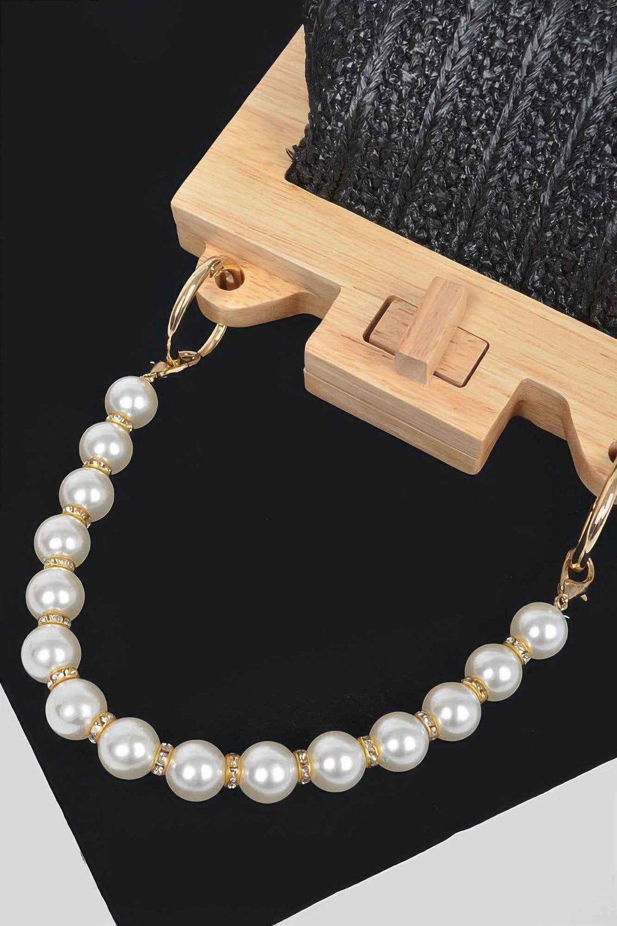 Faux Straw Wood Frame Clutch W/ Faux Pearl Chain