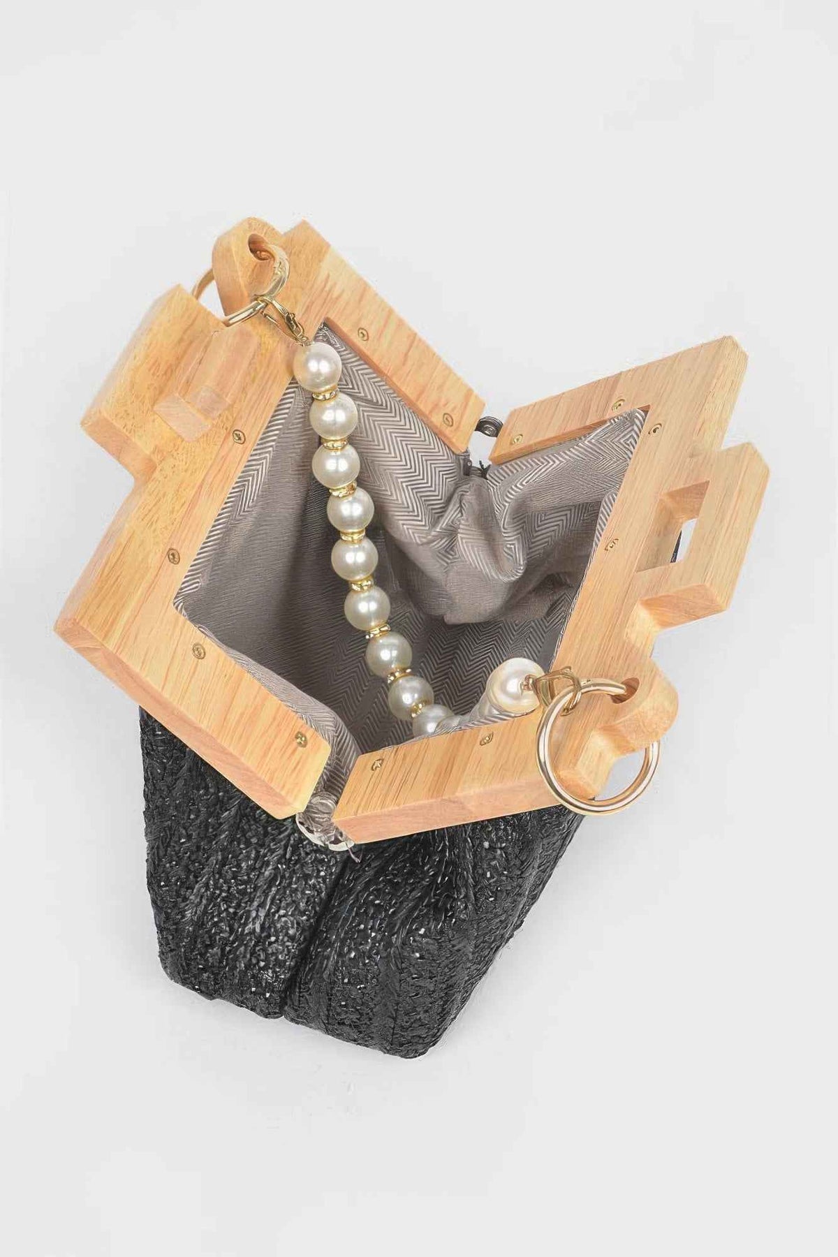 Faux Straw Wood Frame Clutch W/ Faux Pearl Chain